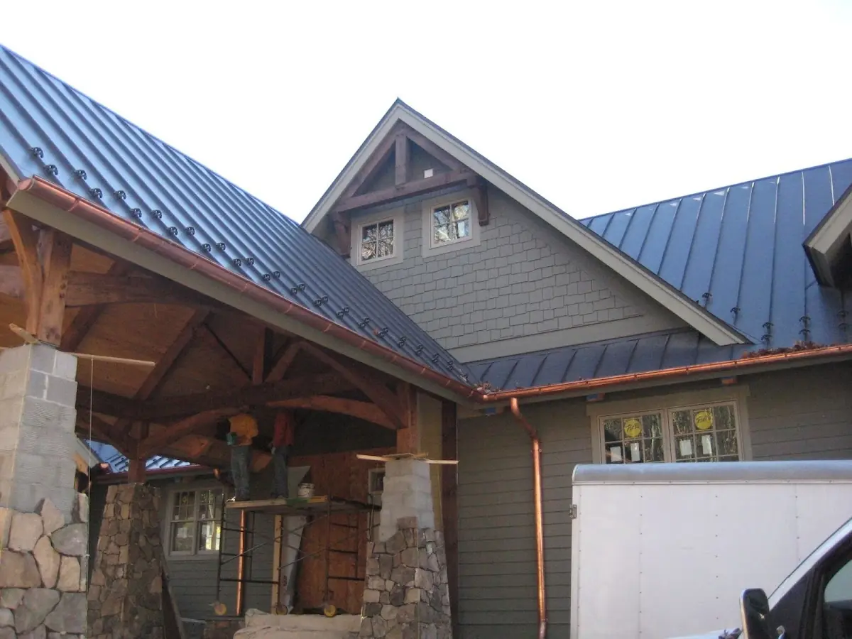 Craftsman Roofing team delivering quality roofing work in Queens Guard